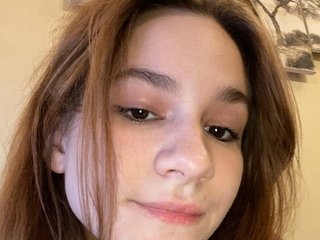 Erotični video klepet DaringDaisy