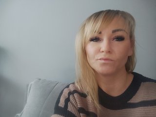 Erotični video klepet DarylDoll