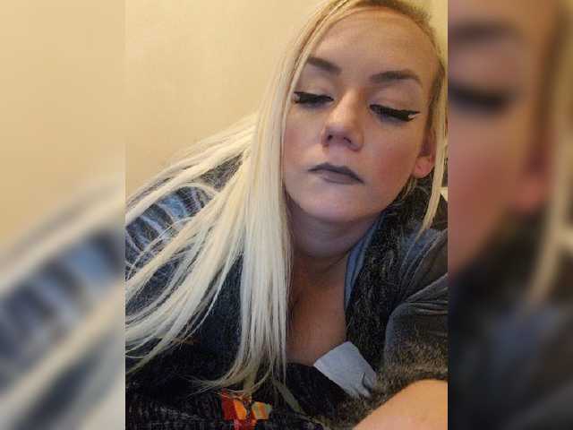 Oddajajo posnetke zaslona DaughtersPlay