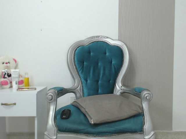 Oddajajo posnetke zaslona deborajonson