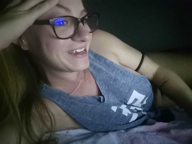 Oddajajo posnetke zaslona DeeanaEvans