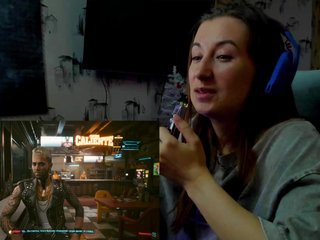 Erotični video klepet DellyRoze