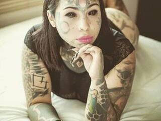 Erotični video klepet Demon-Girl