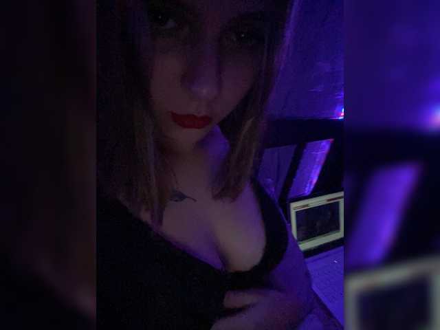 Oddajajo posnetke zaslona Denili666