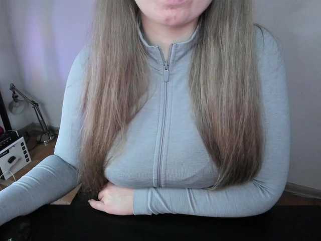 Oddajajo posnetke zaslona desire_desire
