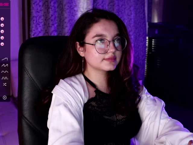 Oddajajo posnetke zaslona Diamond-Doll