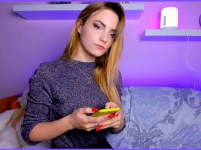 Oddajajo posnetke zaslona DiamondAura