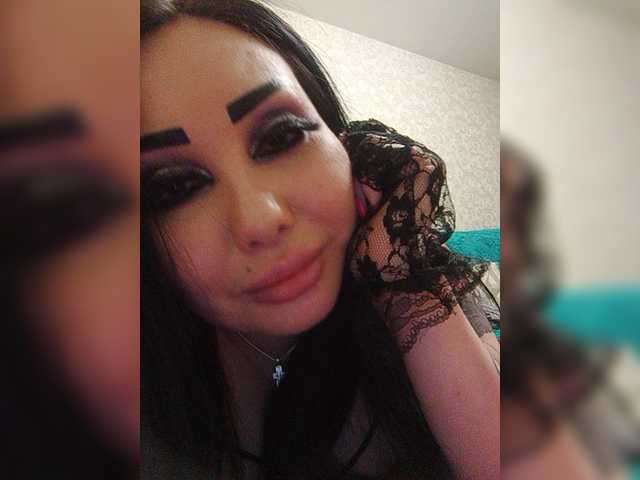 Oddajajo posnetke zaslona DiamondKey