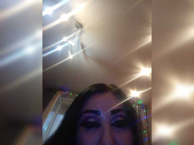 Oddajajo posnetke zaslona DiamondKey