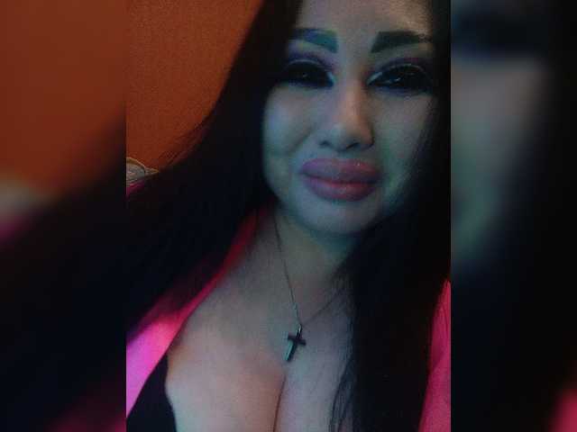 Oddajajo posnetke zaslona DiamondKey