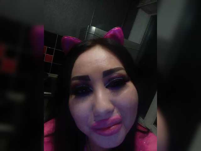 Oddajajo posnetke zaslona DiamondKey