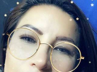 Erotični video klepet Dinawet