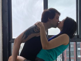 Erotični video klepet DivinePair