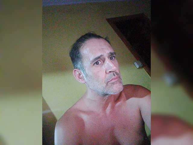 Oddajajo posnetke zaslona Doggysx