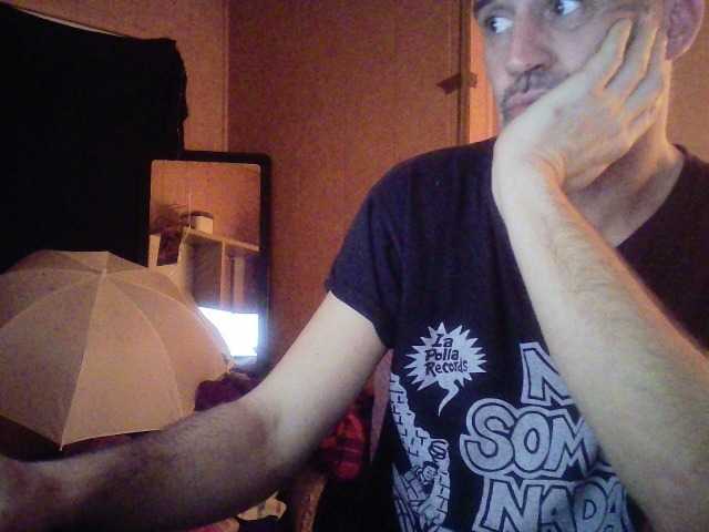 Oddajajo posnetke zaslona Doggysx