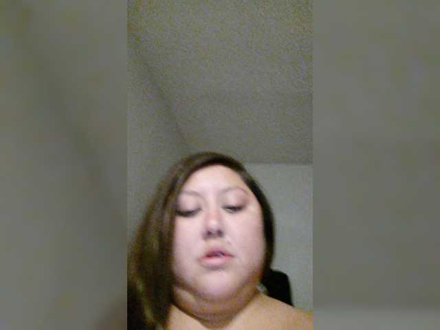 Oddajajo posnetke zaslona Dollfacebabe