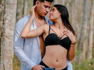 Erotični video klepet DomAndRose