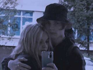 Erotični video klepet DoubleLime