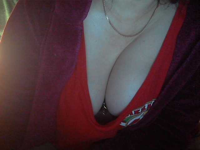 Oddajajo posnetke zaslona Dream1Men