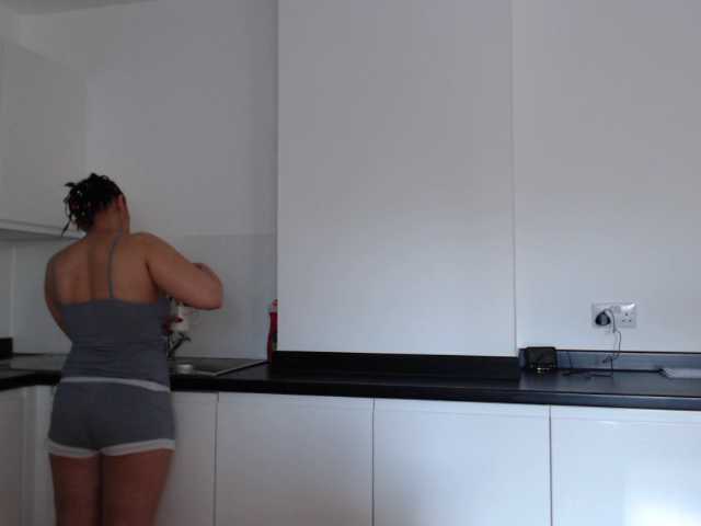 Oddajajo posnetke zaslona dreamXgirl