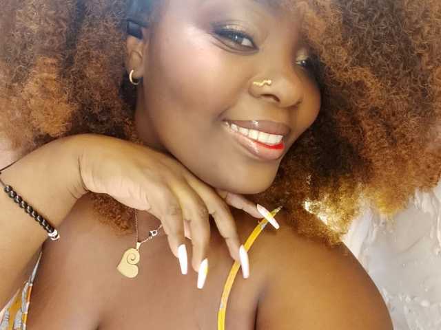 Fotografija profila ebony-NeighborMoans