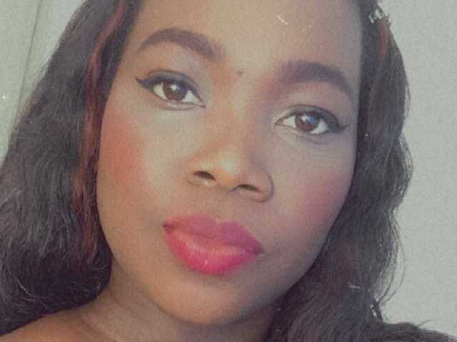 Profilna fotografija ebony-tanisha