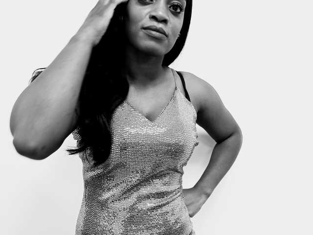 Profilna fotografija ebony-zara