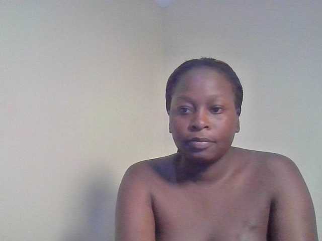Oddajajo posnetke zaslona ebonyprinces