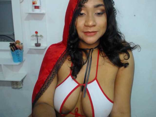 Oddajajo posnetke zaslona ebonysabrina