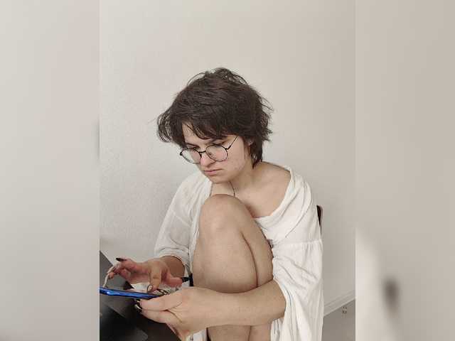 Oddajajo posnetke zaslona Ego_Lilit