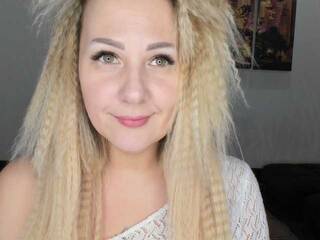 Erotični video klepet EleanorDodson