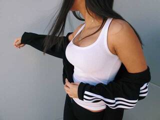 Erotični video klepet Elecktraa