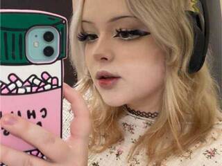 Erotični video klepet SleepyHeadCat