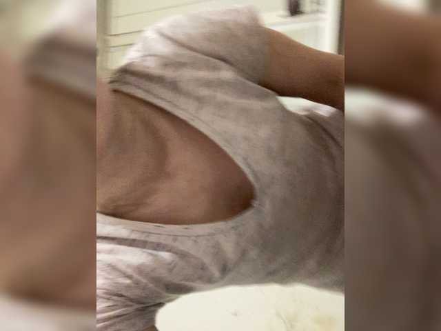 Oddajajo posnetke zaslona Milka_Milf
