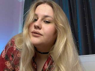 Erotični video klepet ElienArinly