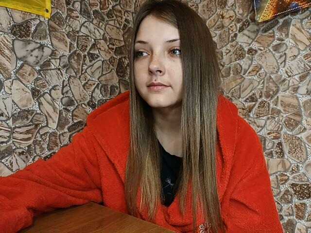 Oddajajo posnetke zaslona EllaLaLovely