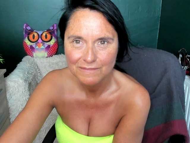 Fotografije ellenHeart #chatting #teasing #mature #domination