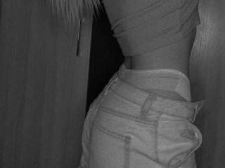 Erotični video klepet Ellievans