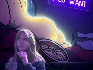 Erotični video klepet EllyKetto