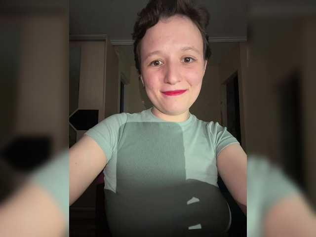 Oddajajo posnetke zaslona Elya5