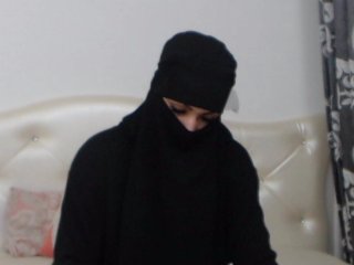 Oddajajo posnetke zaslona ElyshaArabian