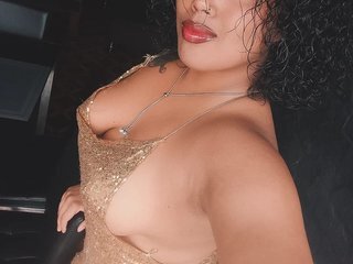 Erotični video klepet Emha-Lopez