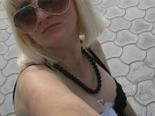 Erotični video klepet emilianna