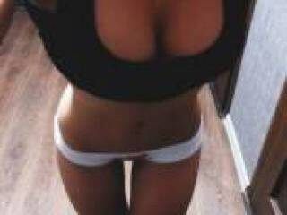 Erotični video klepet emilidoll