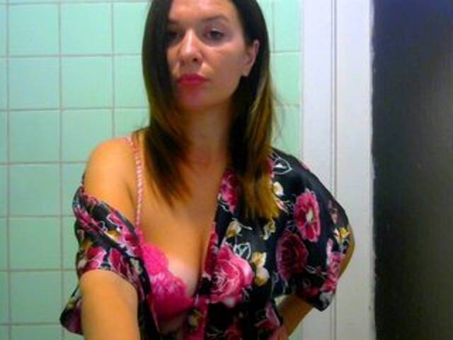 Oddajajo posnetke zaslona emillly