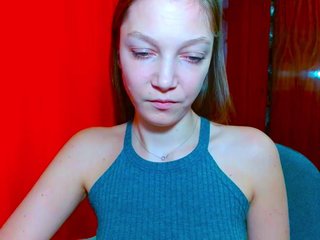 Erotični video klepet EmillyExtasy