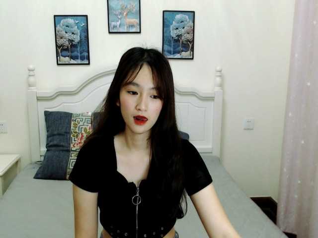 Oddajajo posnetke zaslona Emily2a