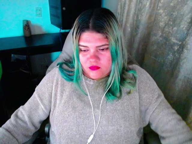 Oddajajo posnetke zaslona emilybaker