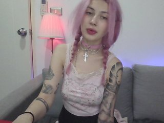 Erotični video klepet EmilyFlowers