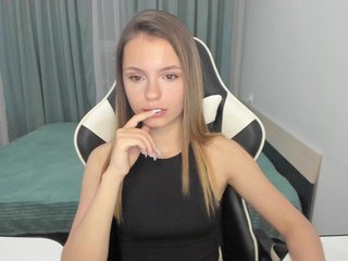 Erotični video klepet EmilySkout